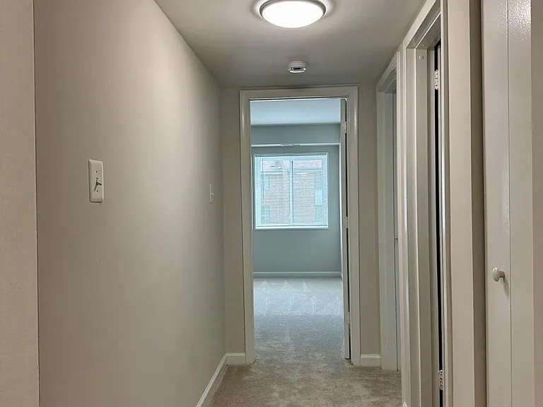 1520 Northgate Sq #11B — Photo 15