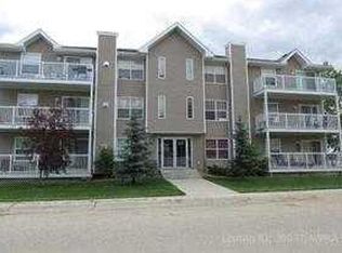 3 NE 501st St #302, Fox Creek, AB T0H1P0