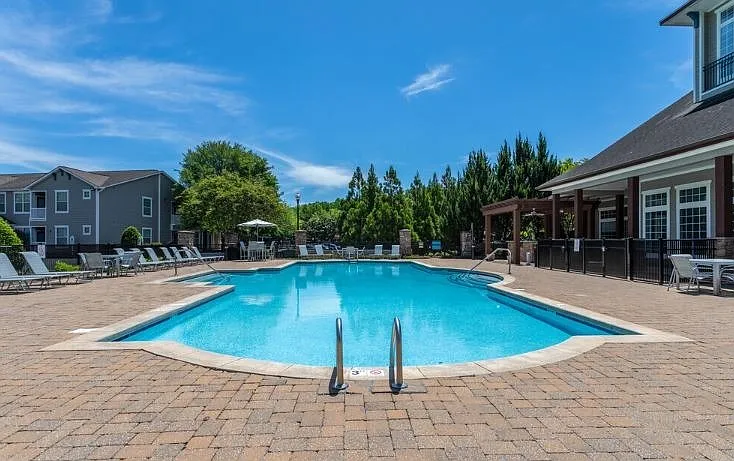 Sparkling Swimming Pool