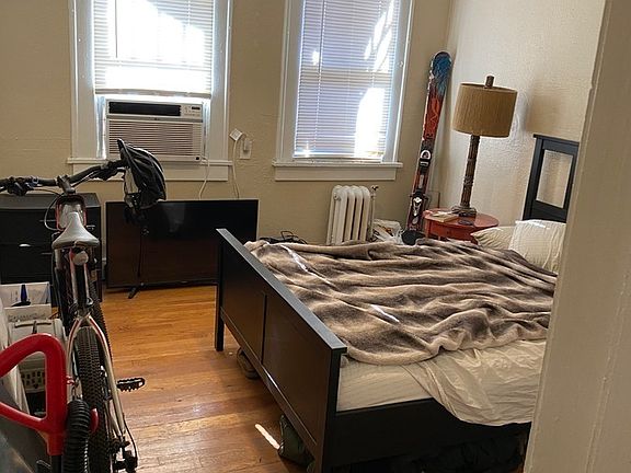 4th image of 975 N Washington St APT 9