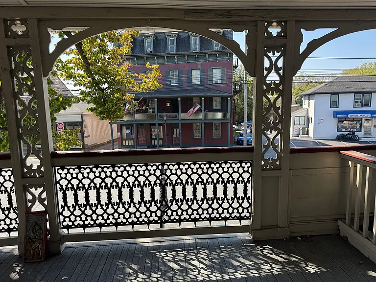 201 W Main St — Photo 8