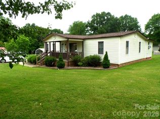 3333 Hunawill St #2, Claremont, NC 28610