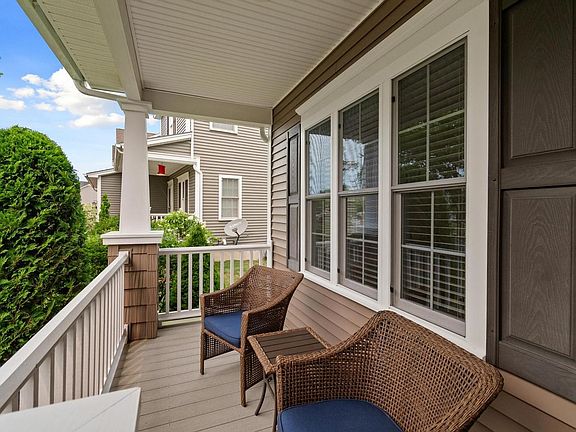 4th image of 181 Sommerfield Avenue