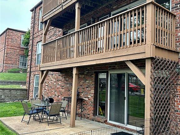 2nd image of 4290 Chateau De Ville Dr APT C