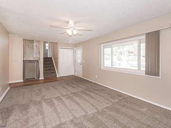 4th image of 2032 E 41st St