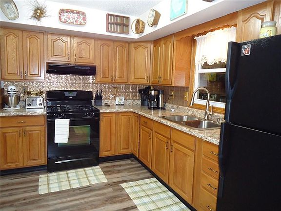 4th image of 1290 N Circle Park Dr