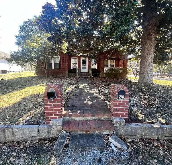510 Ford St — Photo 1