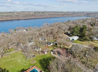 525 Pearl St N, Prescott, WI 54021