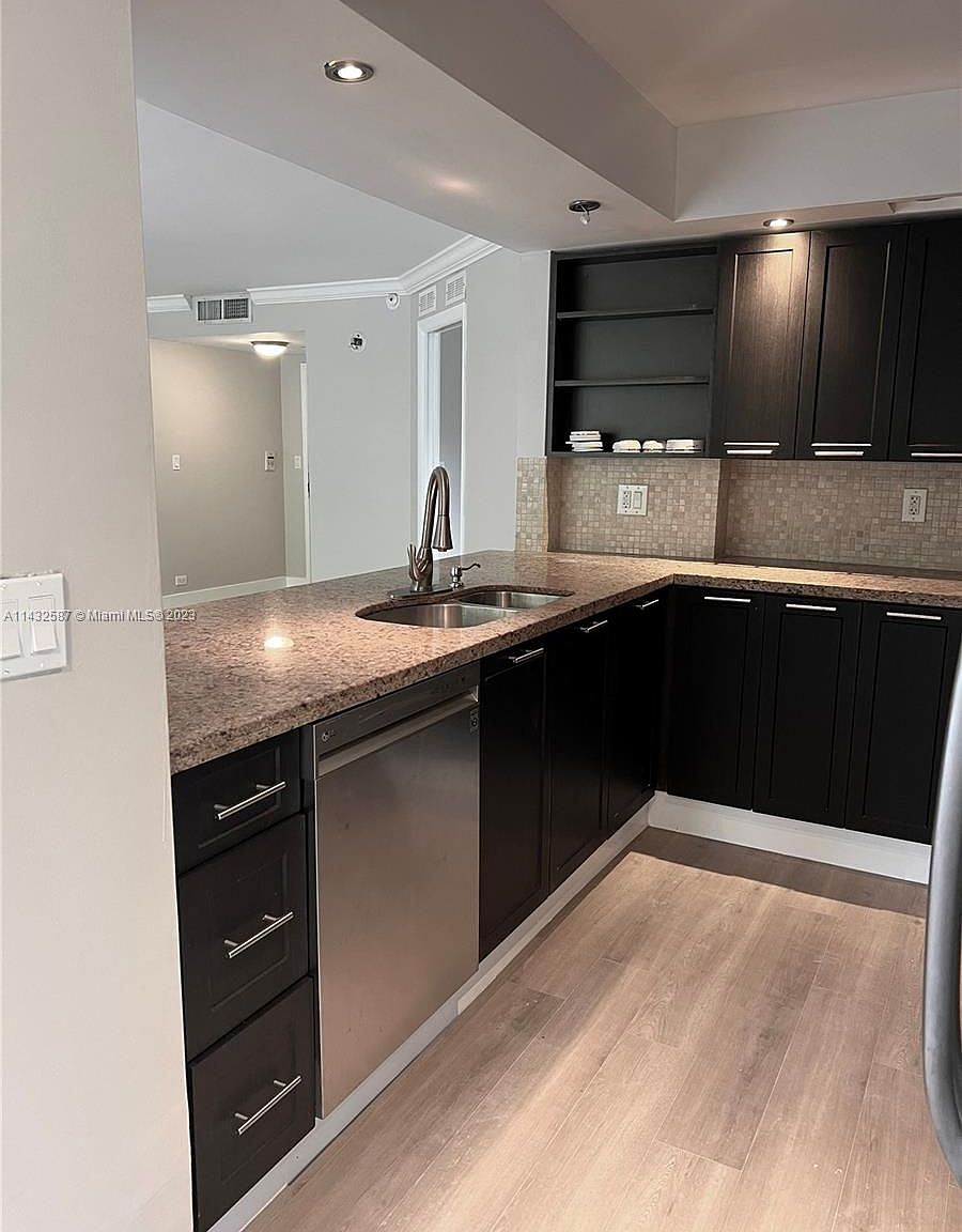 1000 Quayside Ter APT 311, Miami, FL 33138 Zillow