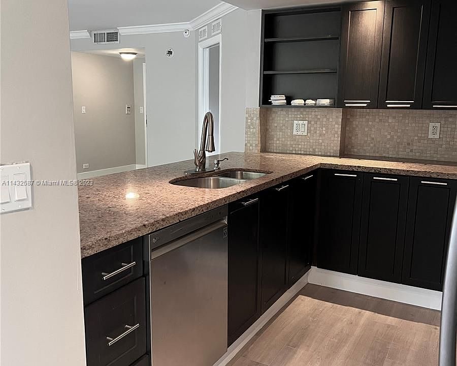 1st image of 1000 Quayside Ter APT 311