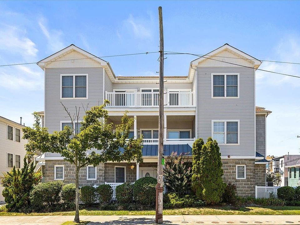 1st image of 200 E Youngs Ave Unit 201