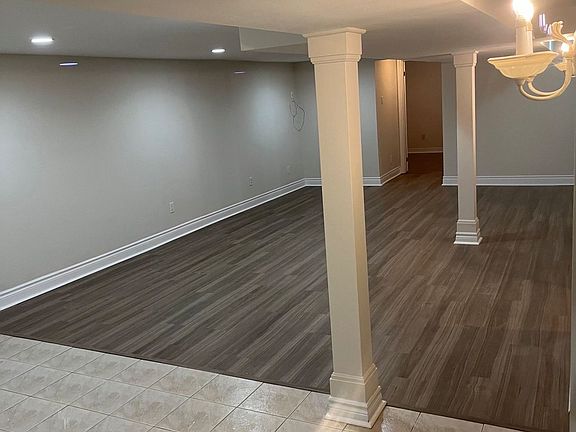3rd image of 119 Wedgewood Dr #Basement