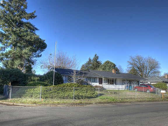 2nd image of 7904 NE 125th Ave