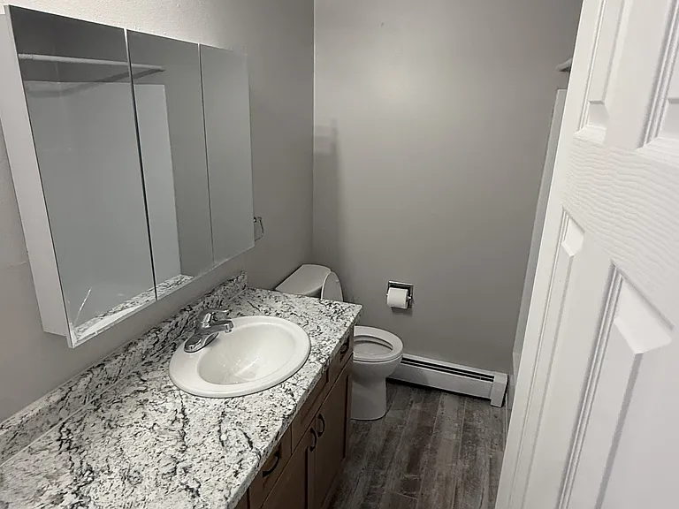 1225 Bunting Ave — Photo 5