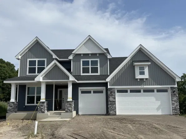 1916 Timber Ln, Carver, MN 55315