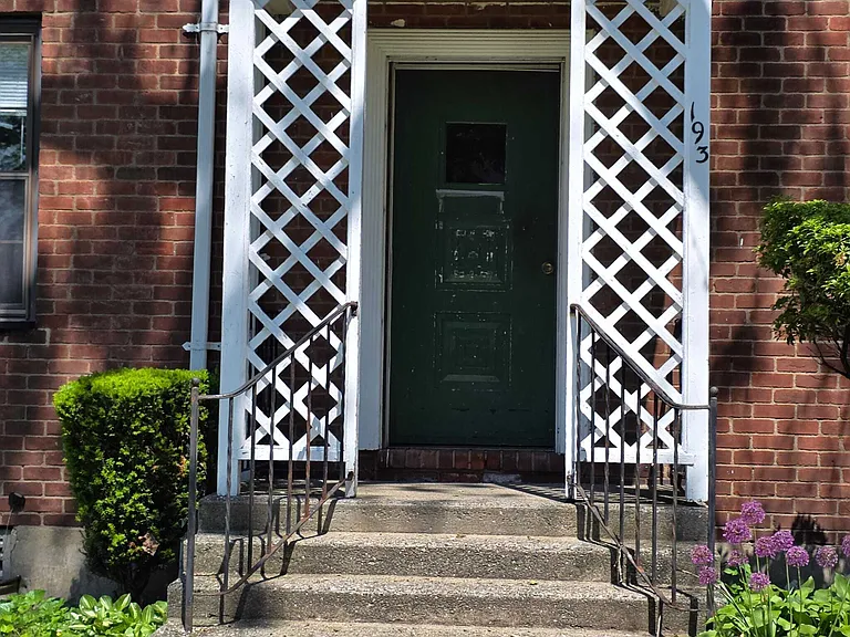 193 Virginia Ave #A — Photo 3