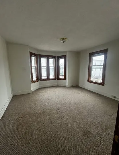 Building Photo - 258 Dubuque St #2