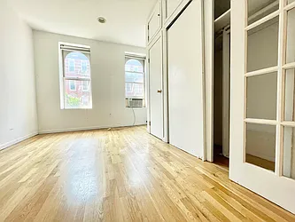 Rented by HOLTON REAL ESTATE INC.