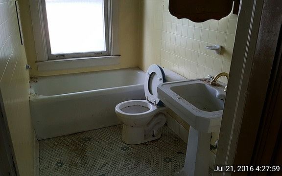 5th image of 507 E Margaret St