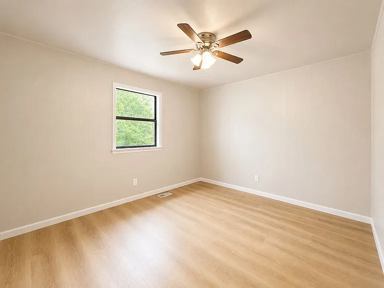 2315 Byers St — Photo 15