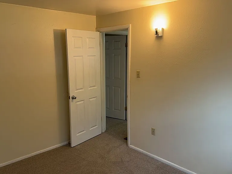 3206 N Hancock Ave — Photo 14
