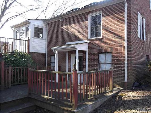 3rd image of 295 Old Durham Rd