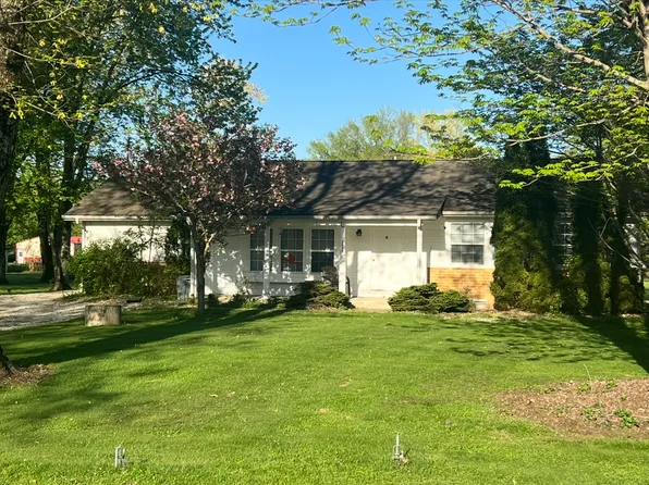 5830 Mason Ln, Martinsville, IN 46151