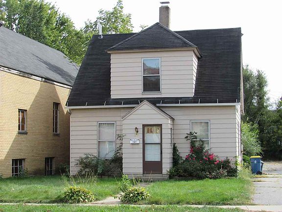 3rd image of 311 E 3rd St