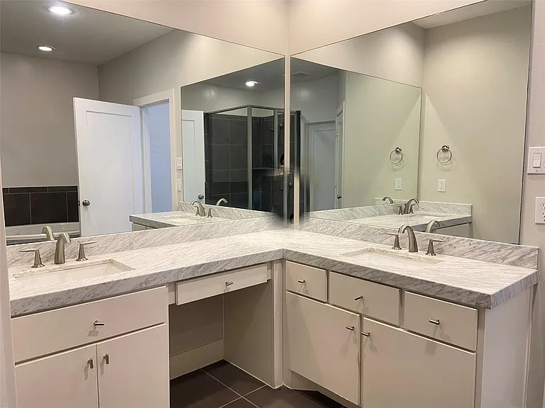 13409 Preston Cliff Ct — Photo 17