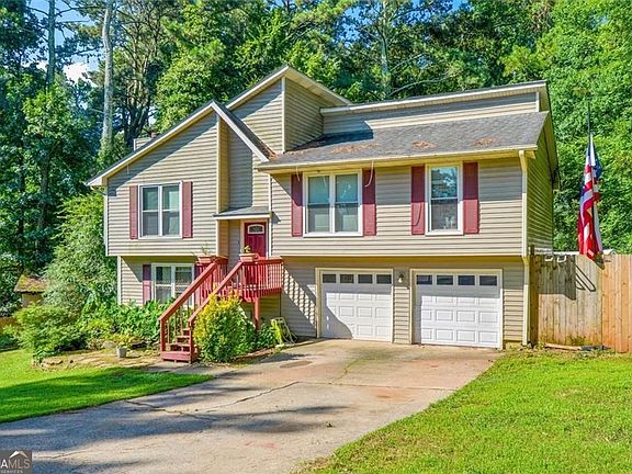 3rd image of 4933 Woodstream Ln NW