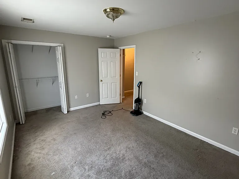 31 Judges Ct #1 — Photo 11