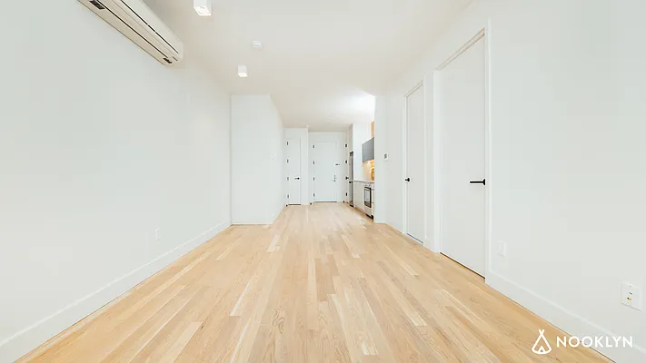 Rented by Nooklyn NYC LLC | media 4