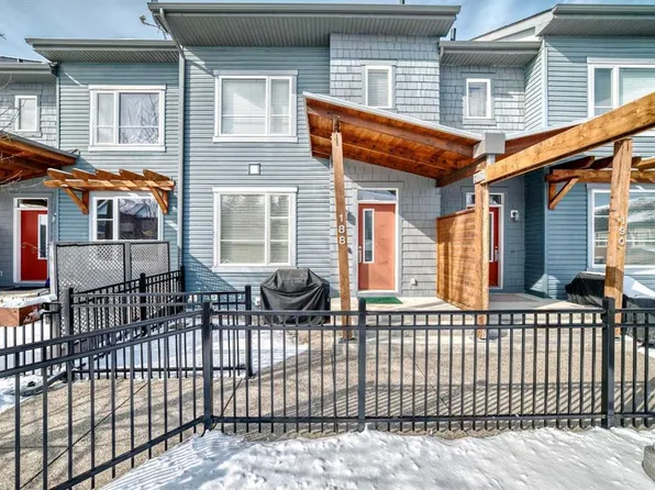 188 Chapalina Sq SE, Calgary, AB T2X 0L5