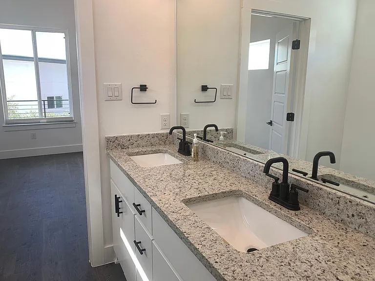 20507 Bonanza St #A — Photo 15