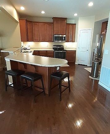 4th image of 13121 Berry Blvd