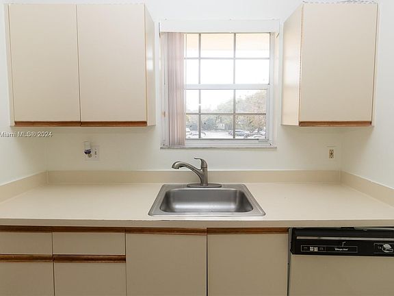2nd image of 611 Cypress Lake Blvd #D15