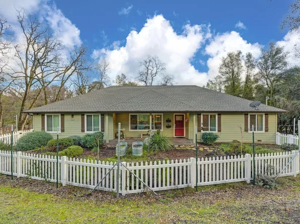 664 N Circle Dr, Diamond Springs, CA 95619