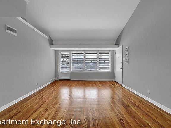 2nd image of 8221 Delmar Blvd #8140636