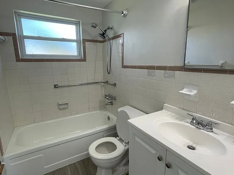 1130 Powersong St — Photo 13