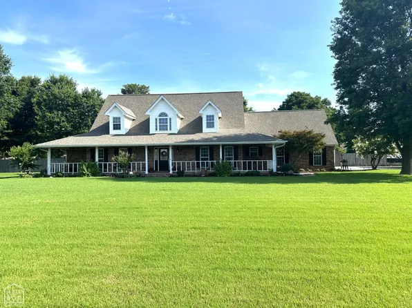 1242 Saint Augustine Blvd, Trumann, AR 72472