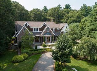 70 Long Meadow Dr, EAST GREENWICH, RI 02818