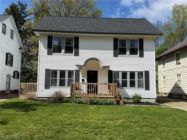 955 Amelia Ave, Akron, OH 44302