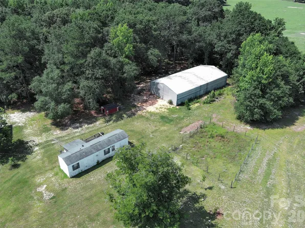 809 Campbell Rd, Jefferson, SC 29718