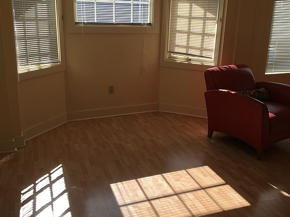 4th image of 5012 SW Stevens St