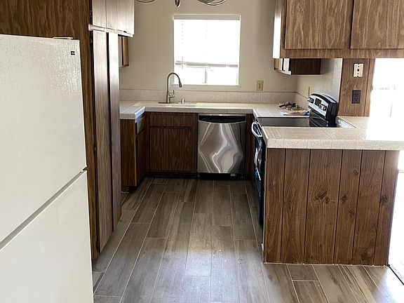 Kitchen and nook area