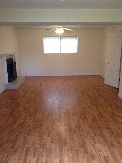 4 bed, 2200 sqft, $1,750 — Photo 3