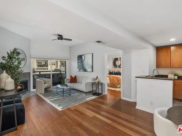 8300 Manitoba St APT 320, Playa Del Rey, CA 90293