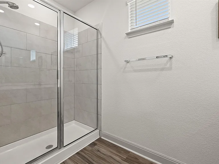 16401 Coratina Dr — Photo 32