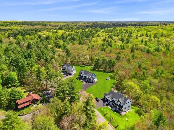 80 Chamberlain St, Holliston, MA 01746