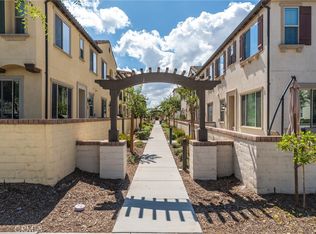 2845 E Berry Loop Privado UNIT 33, Ontario, CA 91761